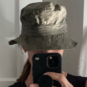 James Perse Poplin Bucket Hat 